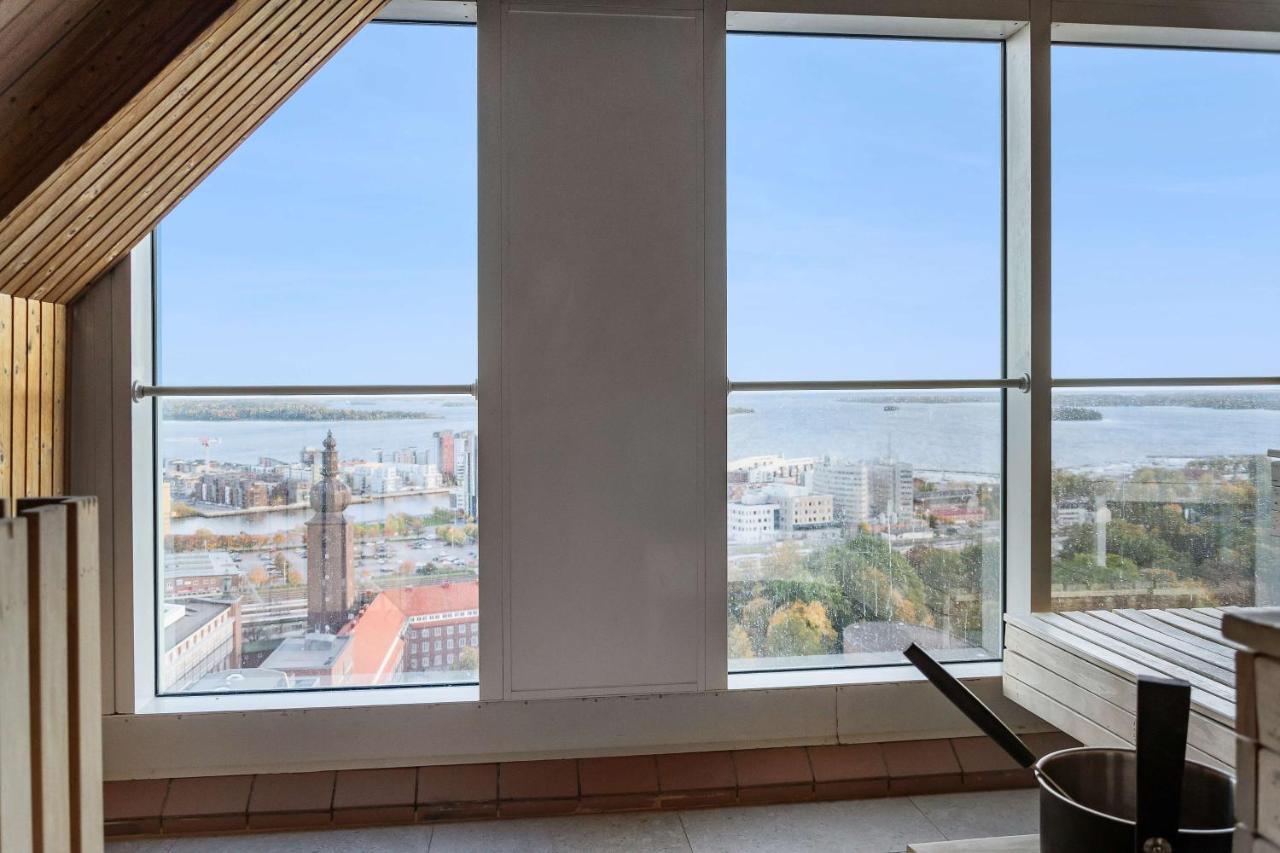 Western Plaza Hotel 4*