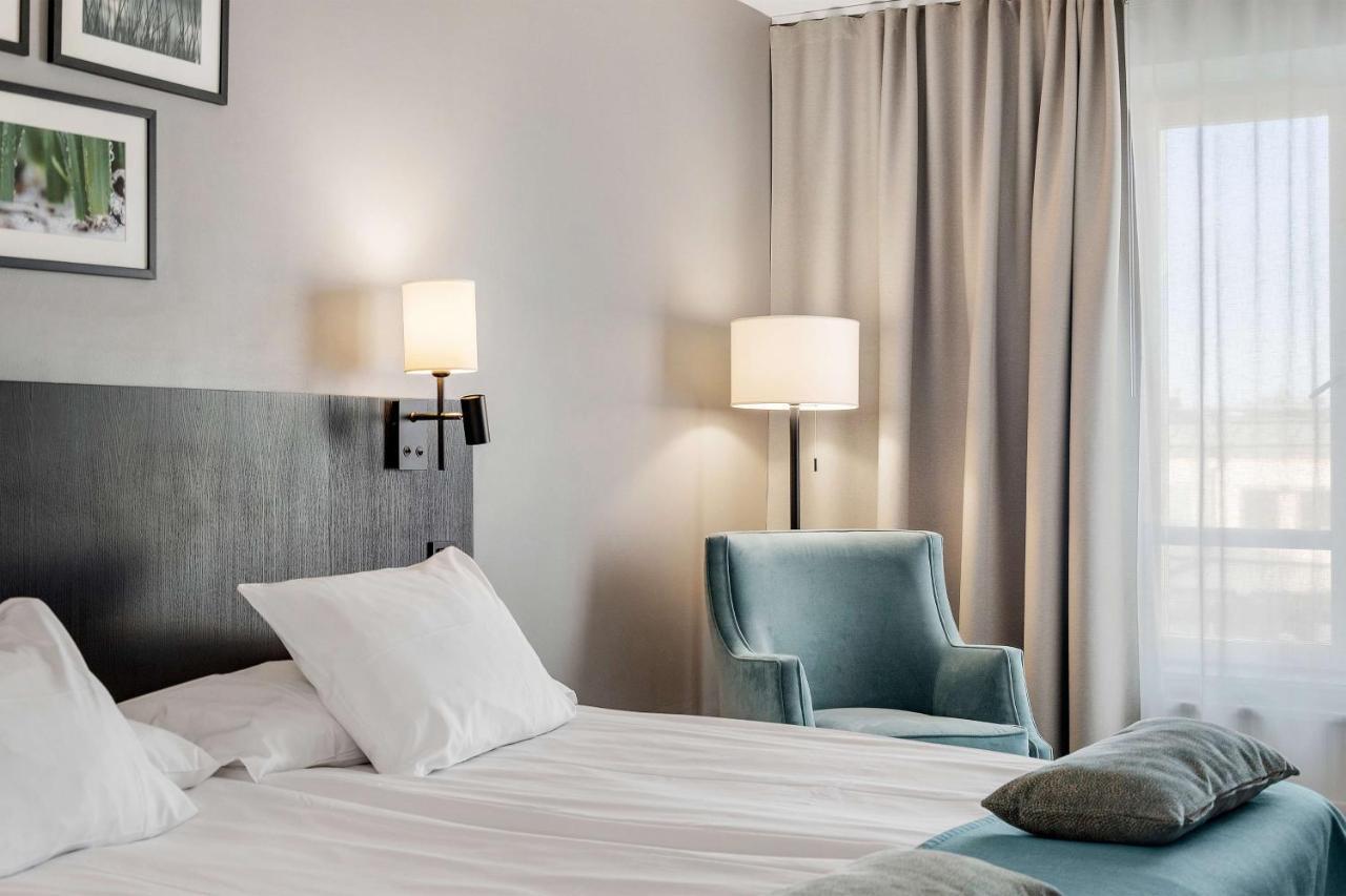 Western Plaza 4*